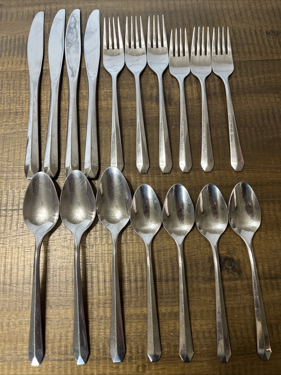 17 pc set Imperial International Status stainless flatware silverware