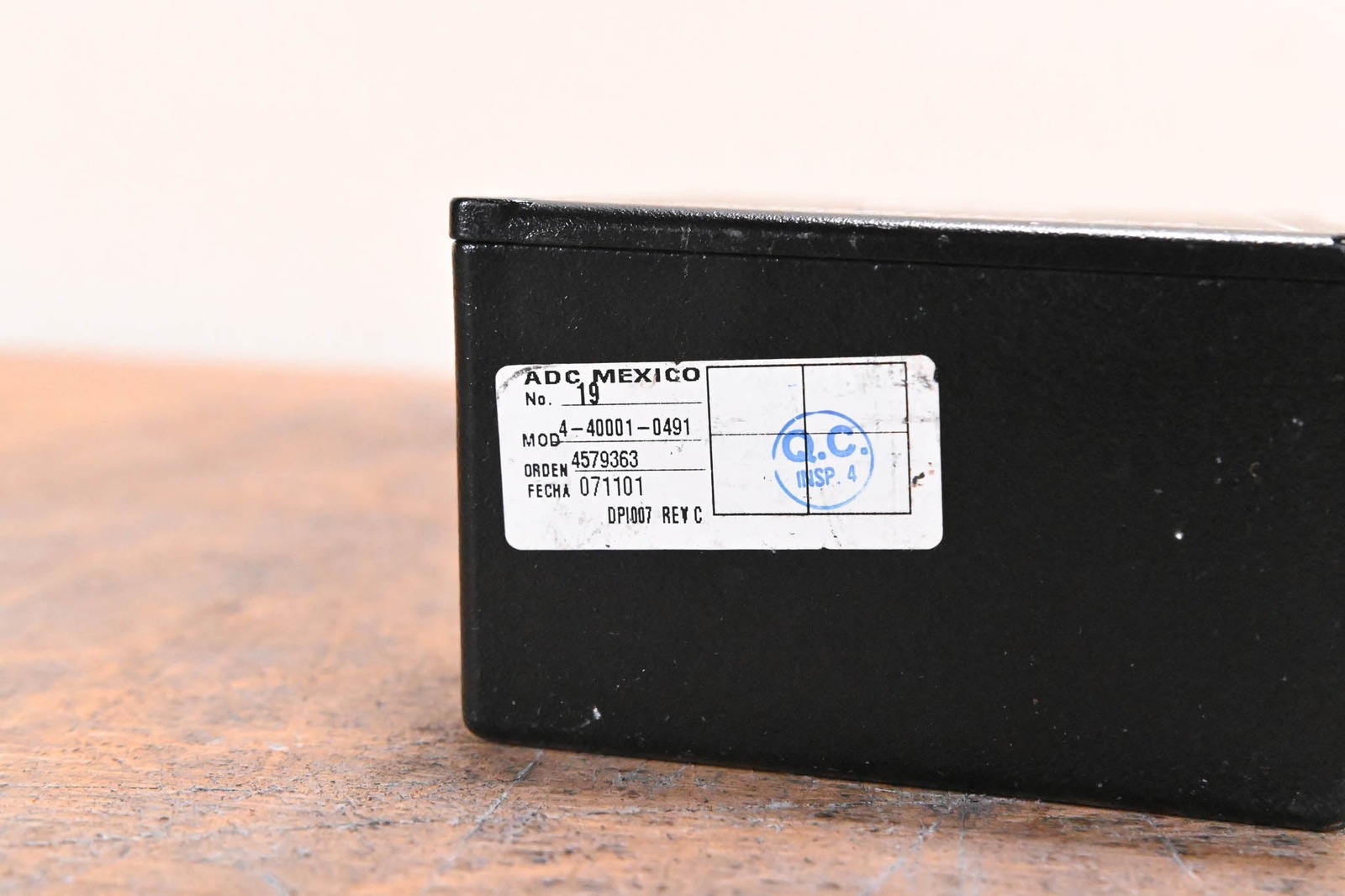 ADC HUM-1 Video Hum Eliminator CG01B96