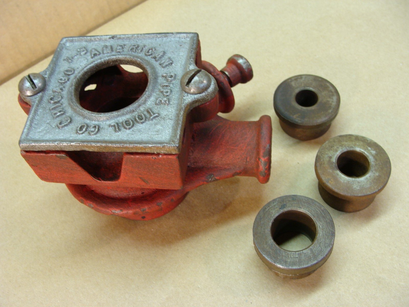 Chicago American Pipe Tool CO 2 1/2" square die ratchet threader head 1-3