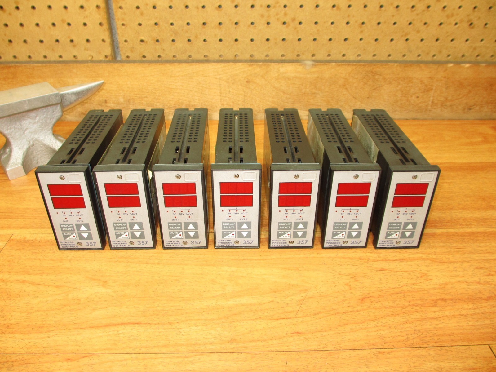 Powers Process Controls 357-A000 *USED POWERS UP* 357 Process Controller #2