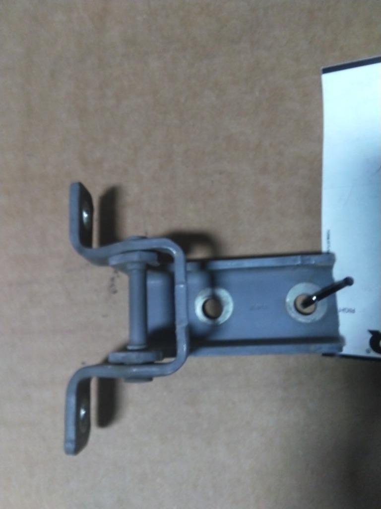 For 2022 INTERNATIONAL LT DOOR HINGE Right ,  IL