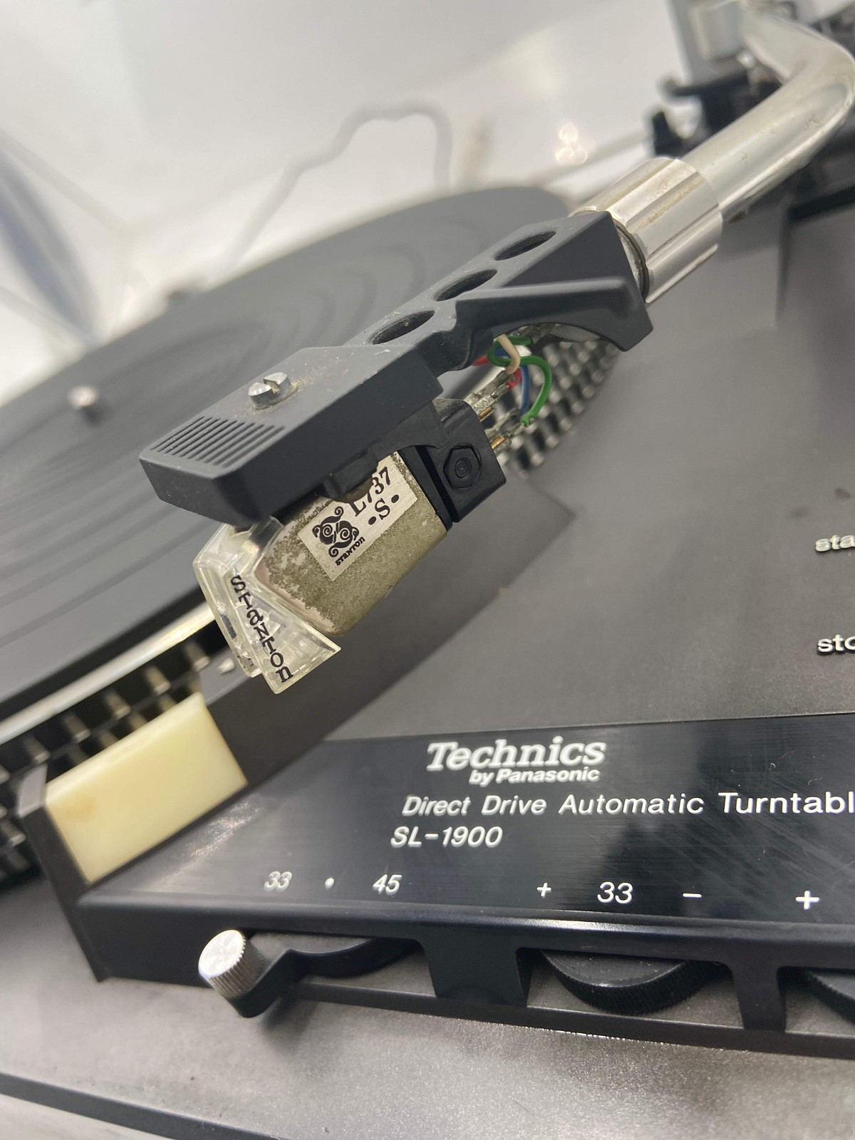 Technics By Panasonic SL-1900 Direct Drive Automatic Turntable System