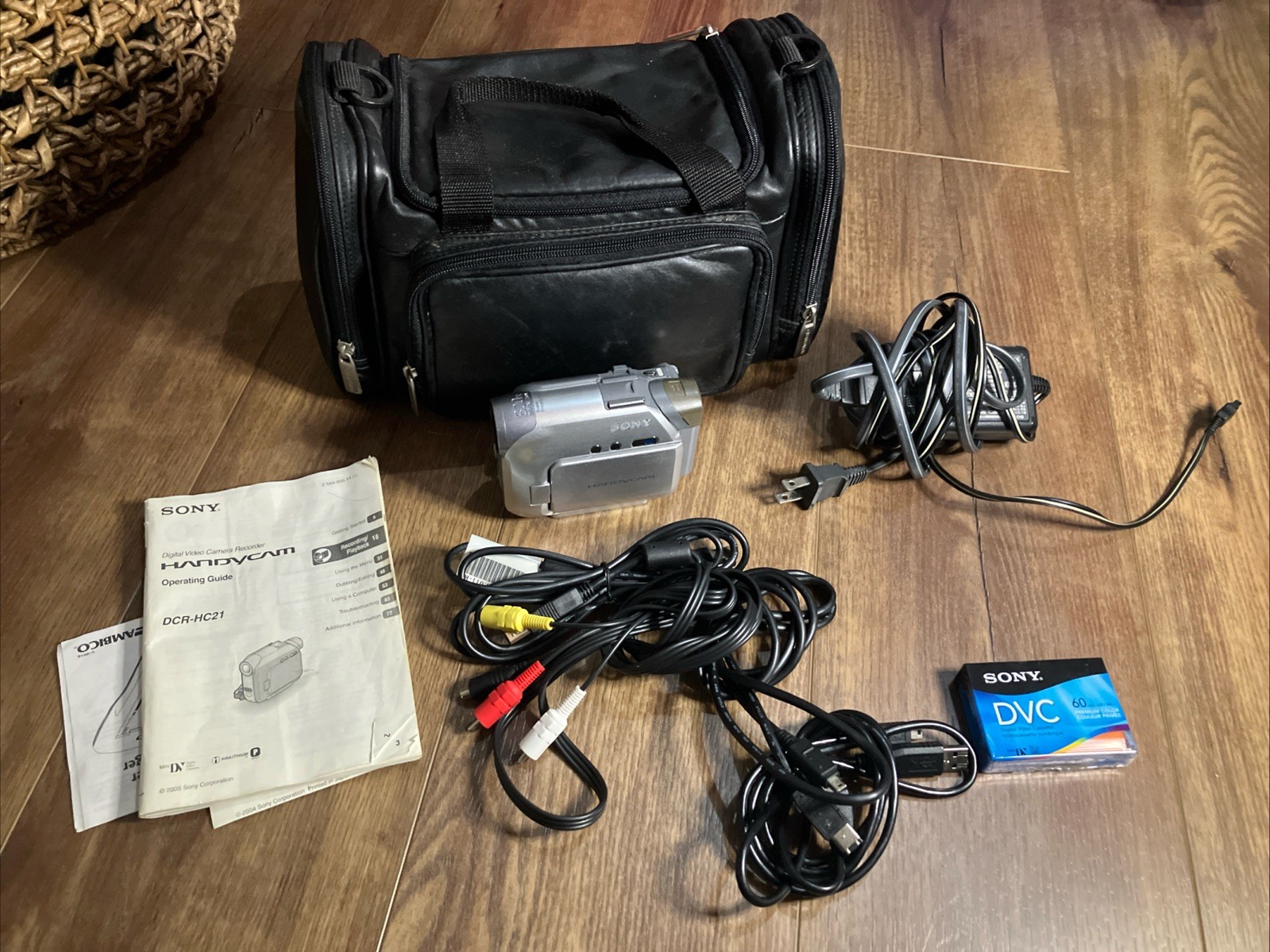 Vtg Sony Handy Cam DCR-HC21 Touchscreen Not Working