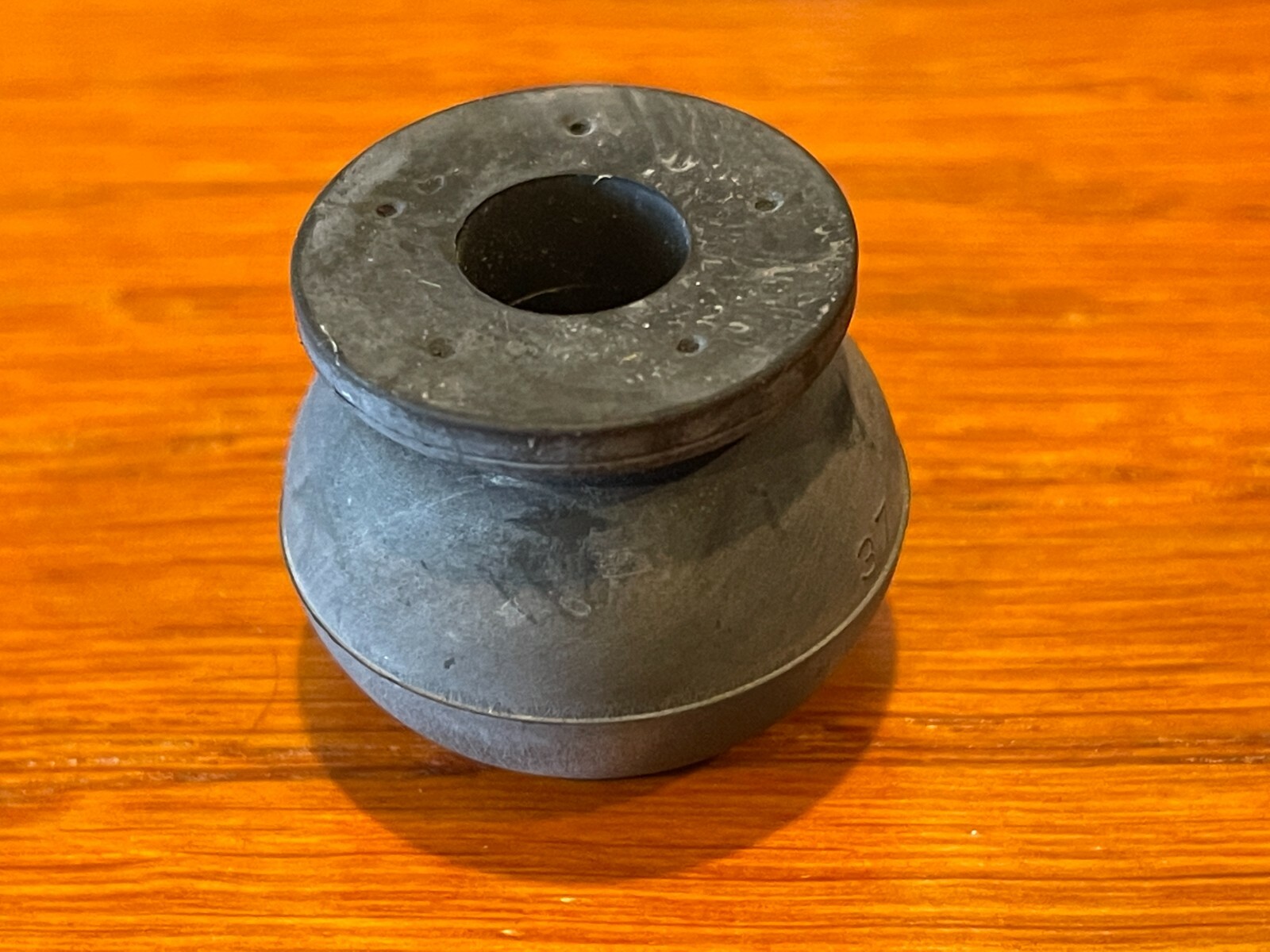 BIC 960 Turntable Parts - Rubber Bushing (1)