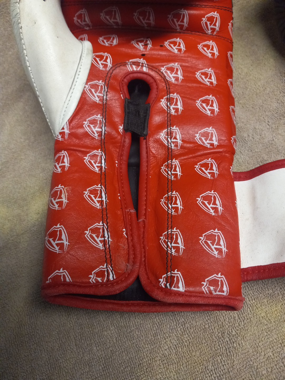 Kimlirawear 10oz Boxing Gloves