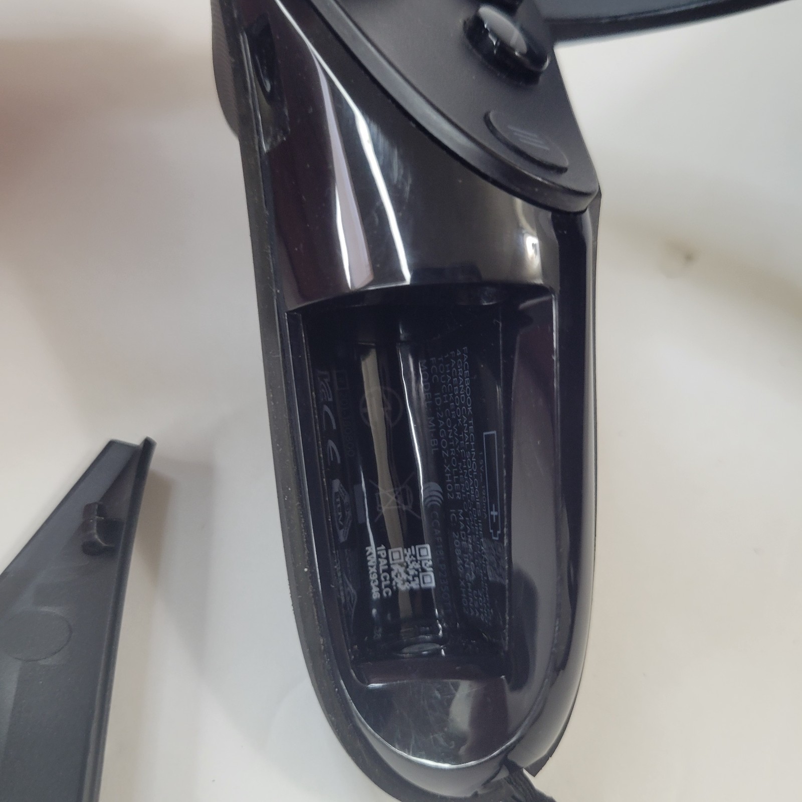 Oculus Rift S VR Headset & Touch Controllers - Untested - For Parts or Repair