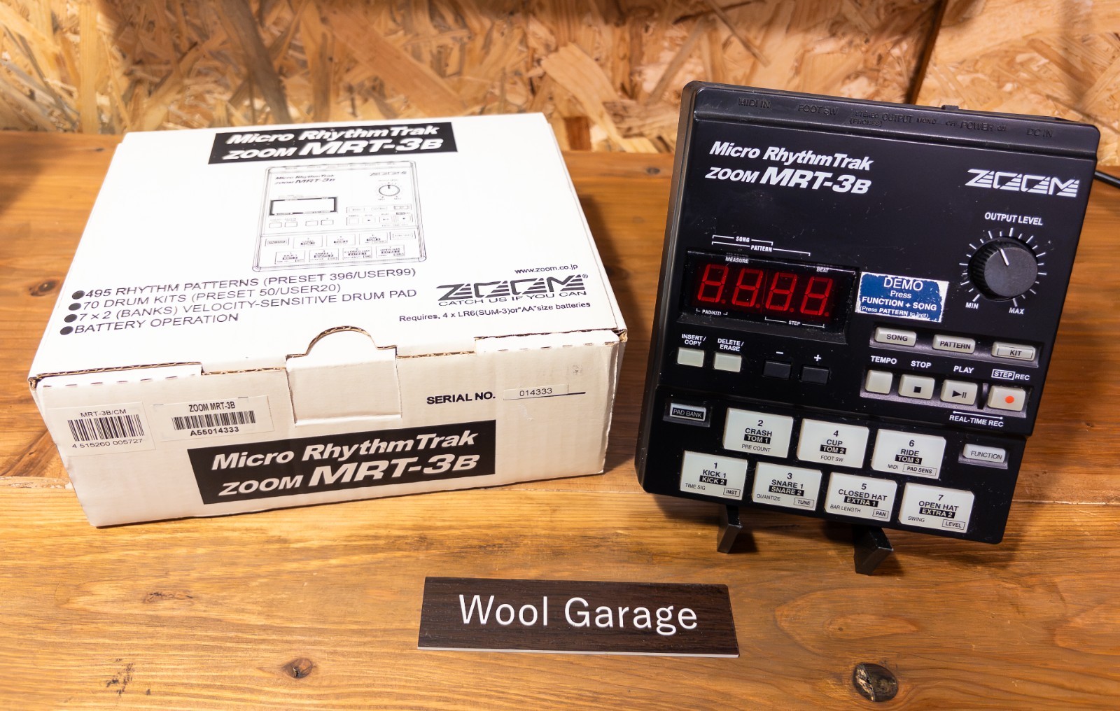 ZOOM MRT-3B Black Micro Rhythm Trak Drum Machine Tested Working w/ Box Manual