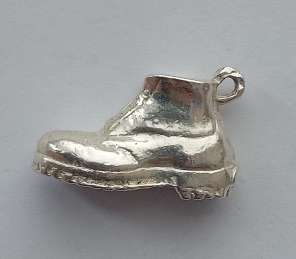1960s-80s VINTAGE SILVER BRACELET CHARM BOOT. CH2-8