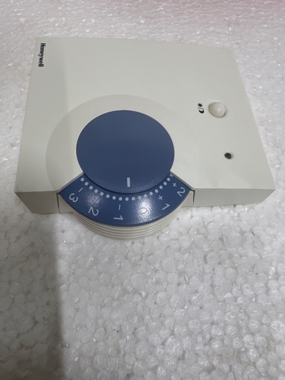 Honeywell C7110D1009 CO2 Wall Module Temp. Sensor Output NTC20
