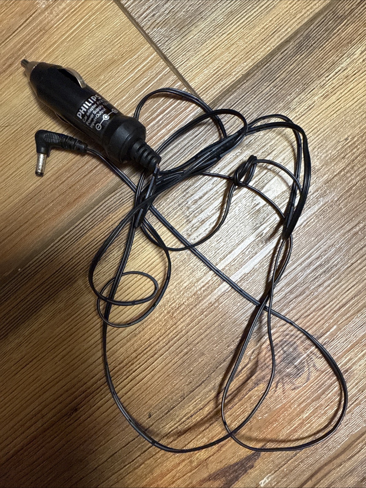 AY4133 Car Adapter for Philips Portable DVD Player