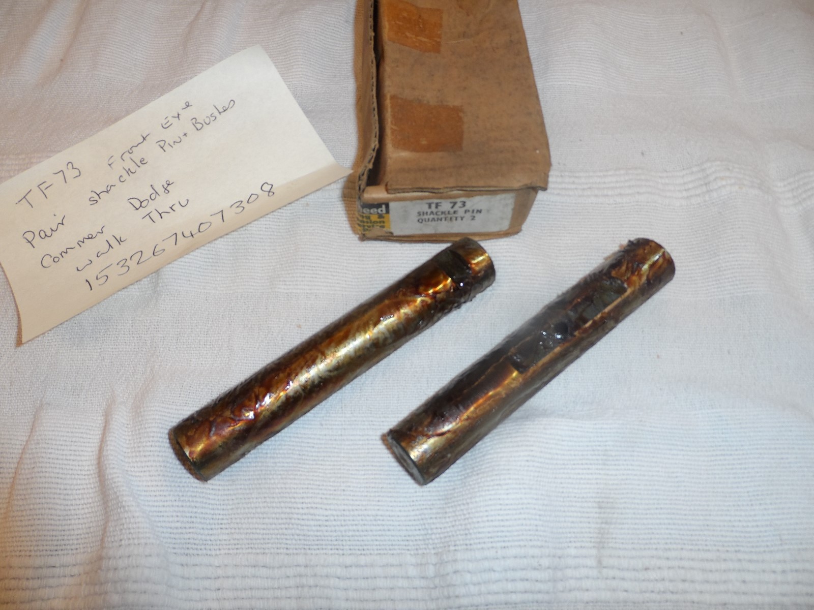PAIR  SHACKLE PINS BUSHES COMMER DODGE