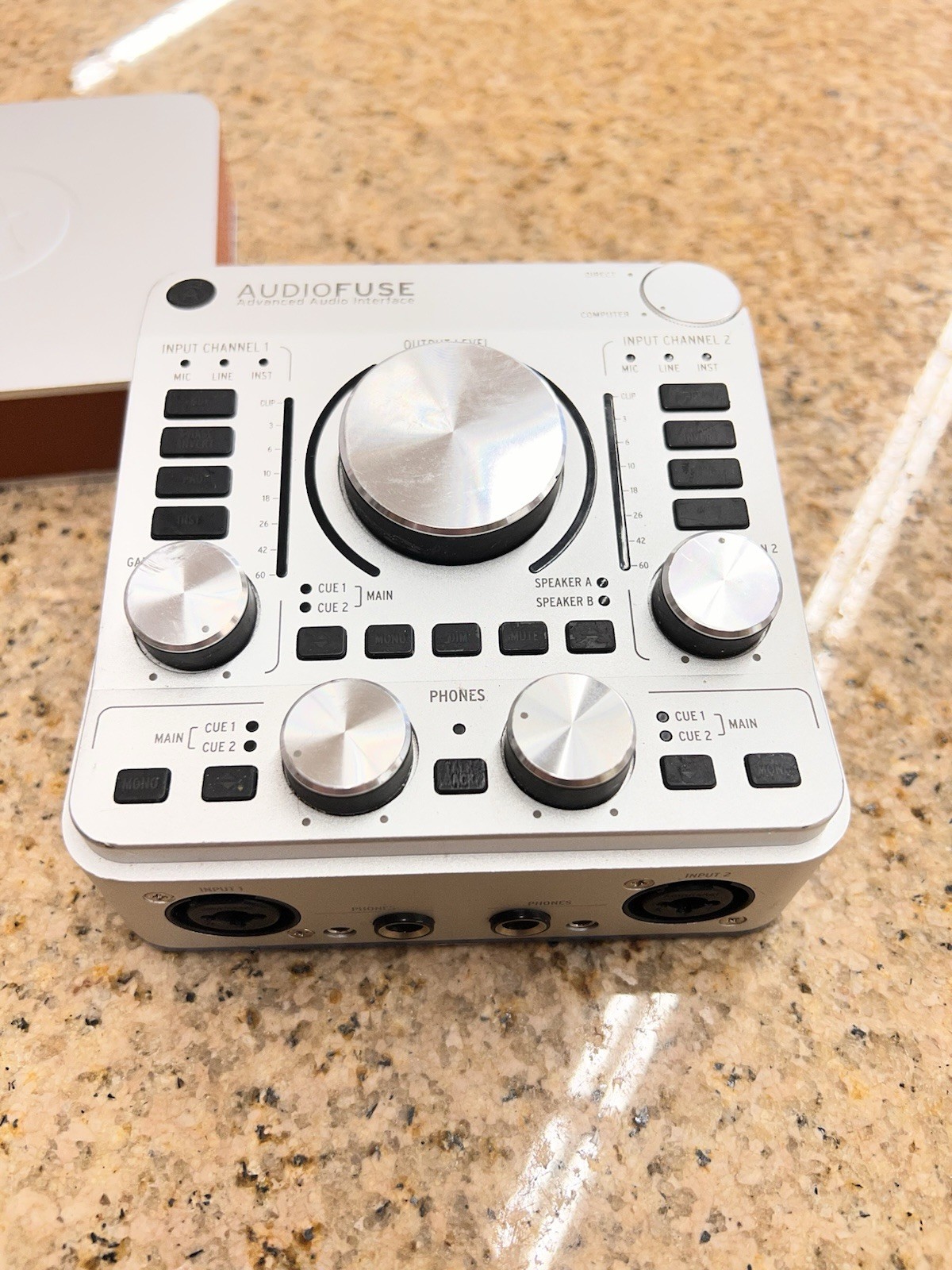 *FOR PARTS ONLY NOT WORKING* Arturia AudioFuse Classic Silver
