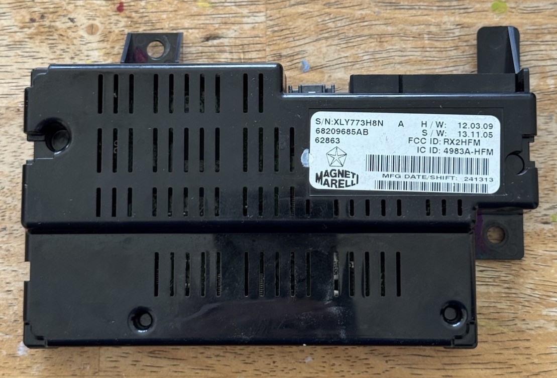 14 15 16 17 CHARGER JOURNEY 300 BLUETOOTH MODULE OEM 68209685AB