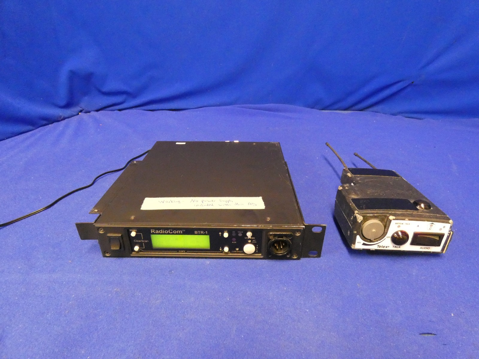 Telex RadioCom BTR-1 Base Station D4 Band TX 572-590, RX 668-686 w/TR-1 Beltpack
