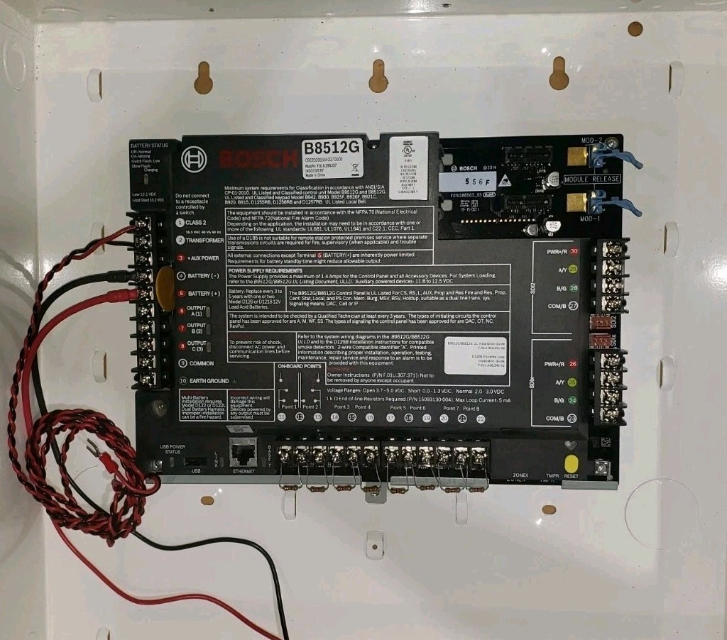 Bosch B8512G G Series IP Control Panel, 8 Areas, 99 Points w/Universal Enclosure