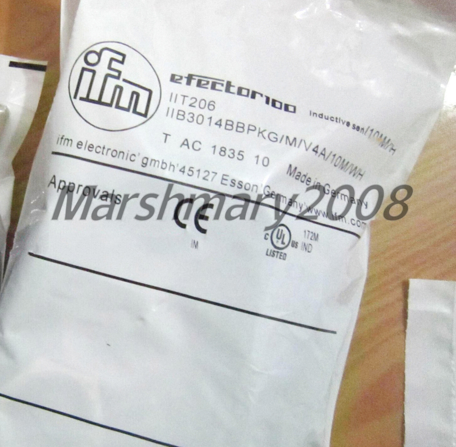 1PCS Brand New IFM IIT206 Proximity Switch Sensor IIT206 Fast Shipping