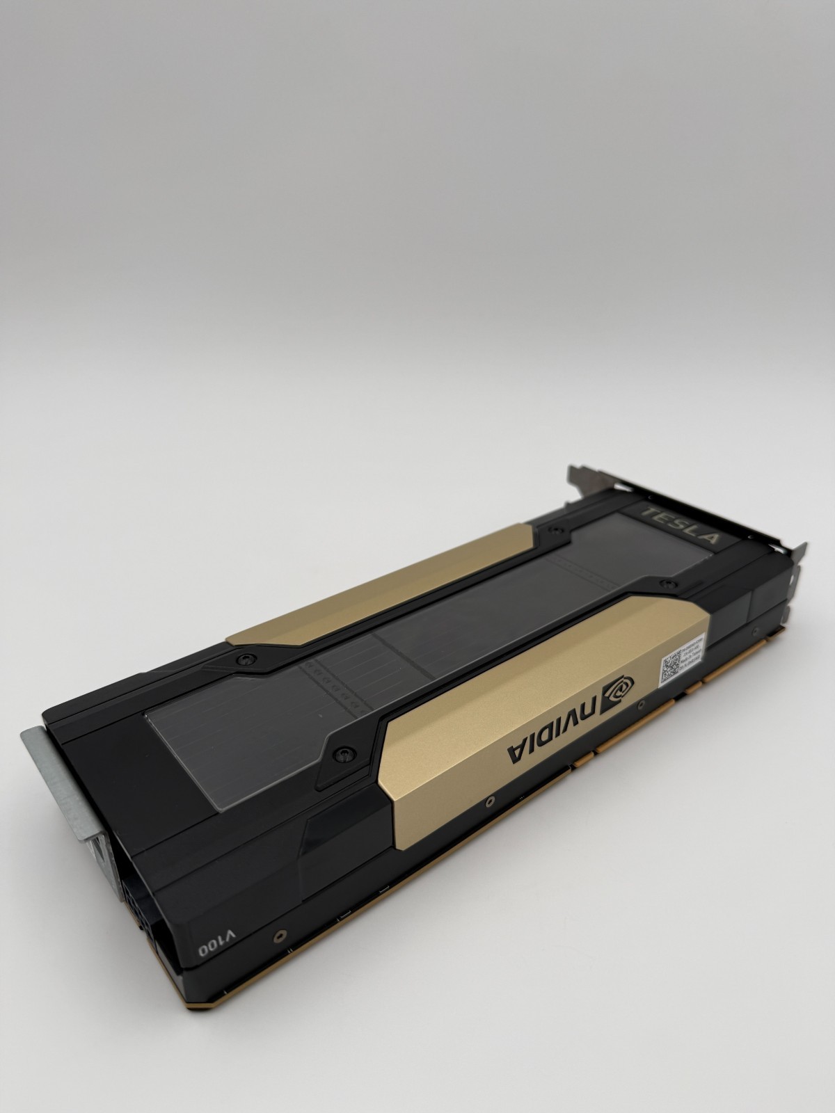 Dell NVIDIA Tesla V100 32GB HBM2 PCIe GPU Accelerator - 699-2G500-0216-400 - AI