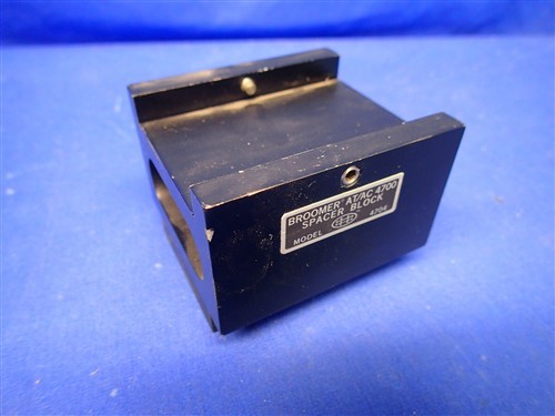 BROOMER AT/AC 4700 SPACER BLOCK MODEL 4704  2" NOS  NEW OLD STOCK
