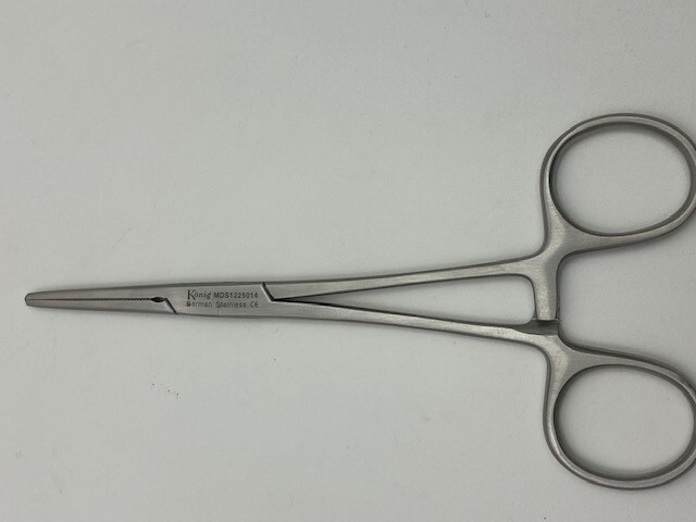 MDS1225014 CRILE FORCEPS STRAIGHT 5.5" SERRATED