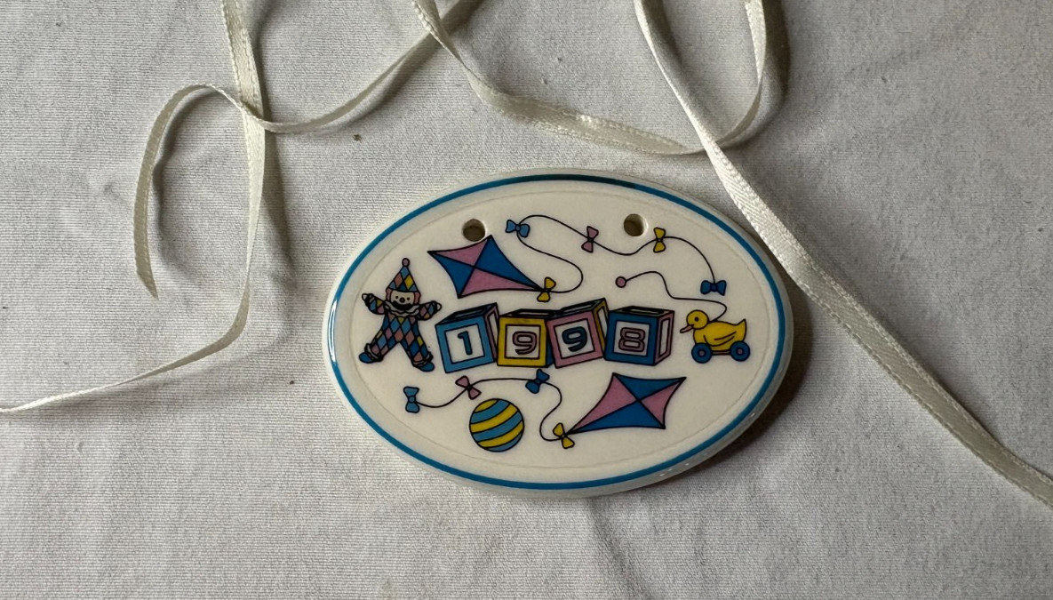 Longaberger 1998 Baby Tie-On