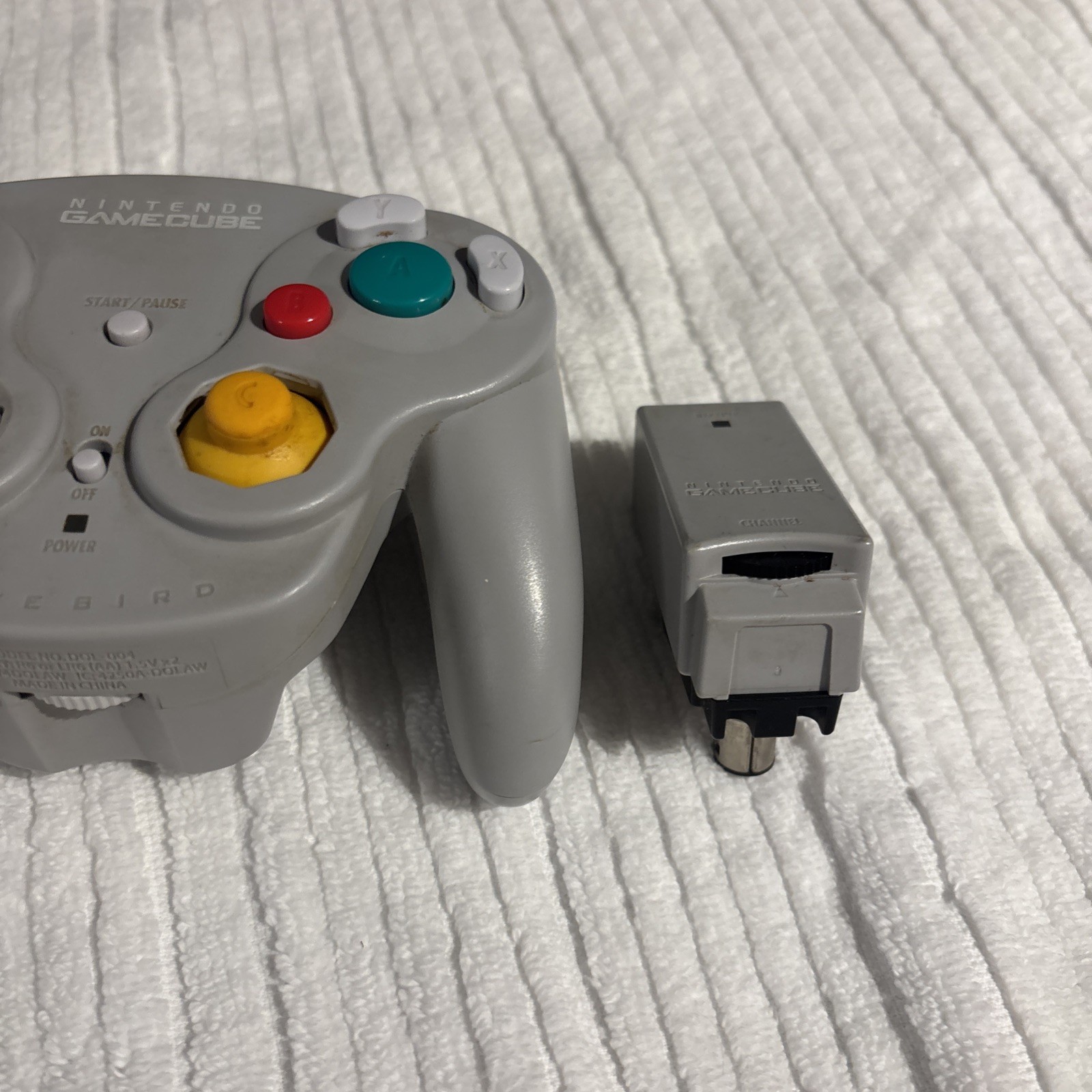 Nintendo DOL-004 Wave Bird Wireless Controller and dongle Clean Contacts