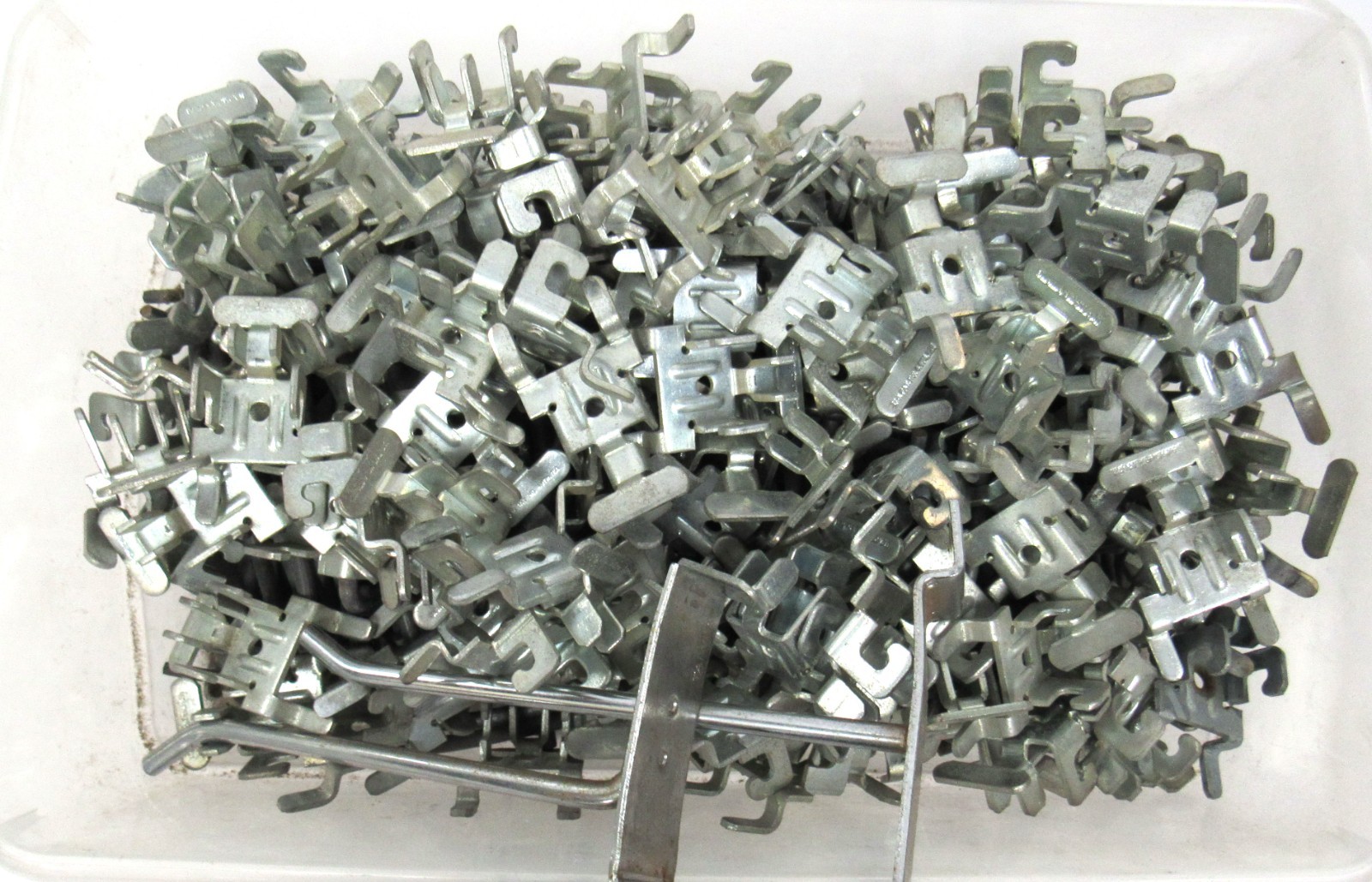 VARIOUS PEGBOARD ACCESSORIES NOTCH HOOK U HOOKS SINGLE RODS LOT VINTAGE 256 PCS