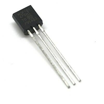 MCP101-475HI MCP101 Microcontroller Supervisory Circuit with Push-Pull Output