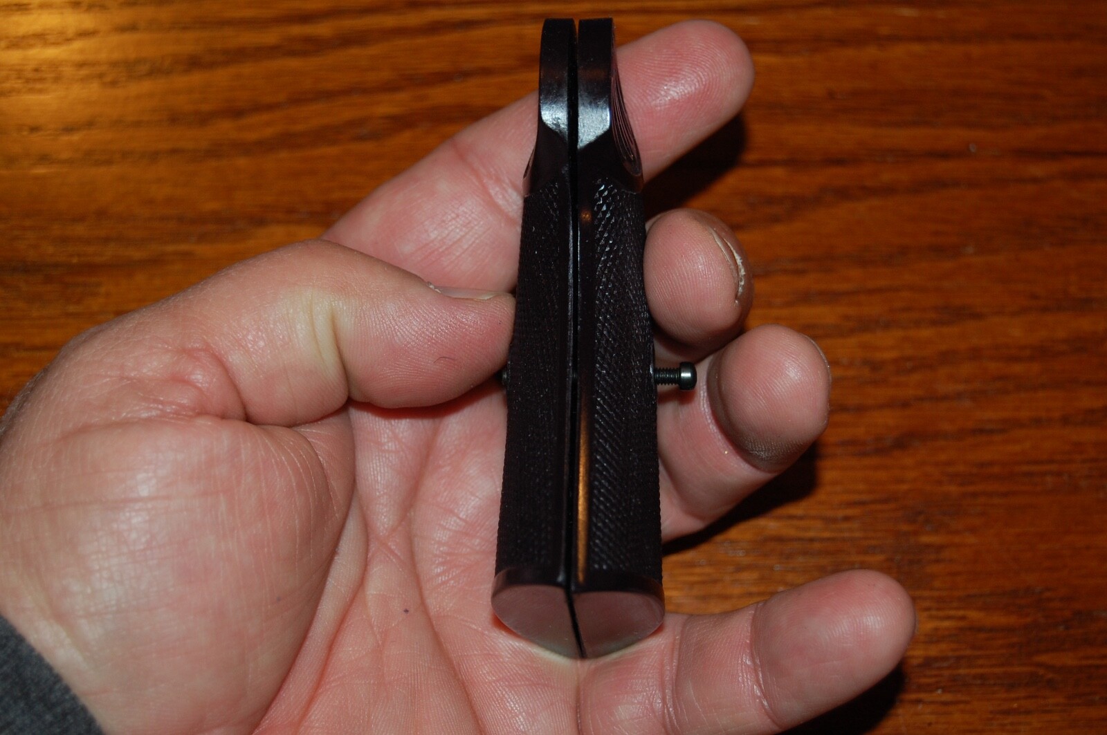 COLT NEW SERVICE GRIP REPRODUCTION