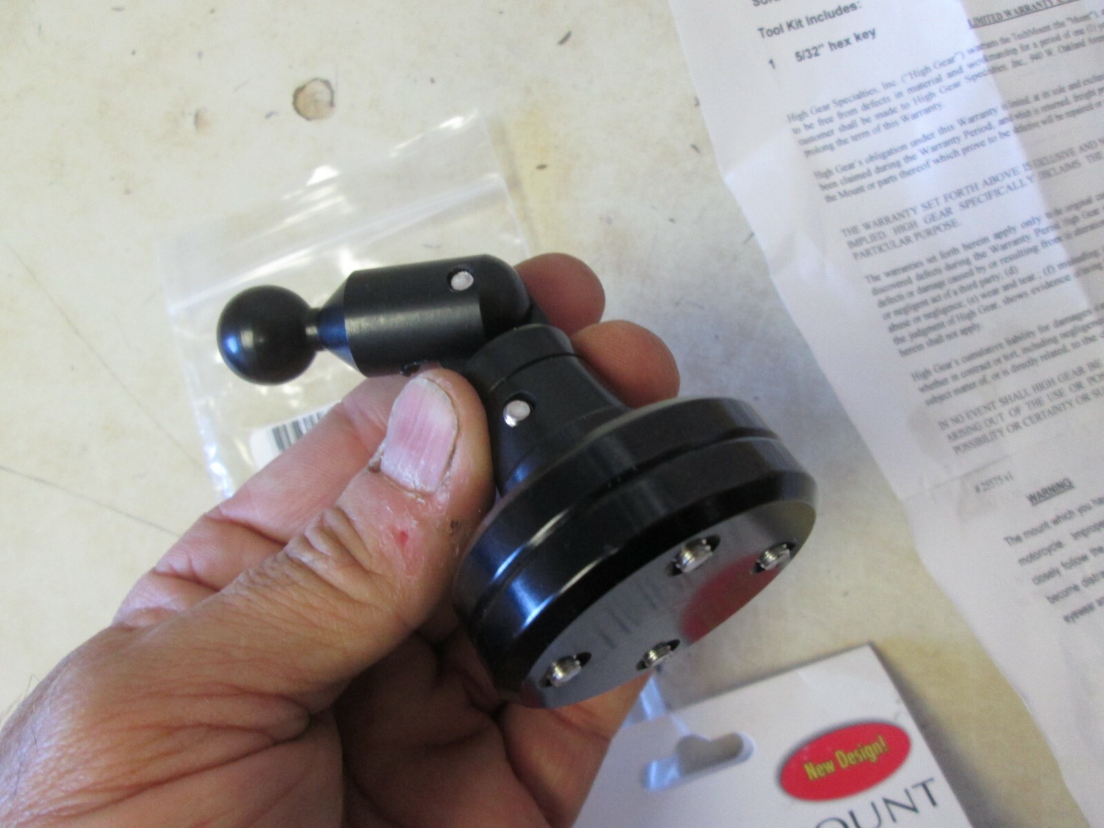 TECHMOUNT MOTORCYCLE MOUNT KIT FOR GPS / PHONE / ELECTRONICS - FLAT SURFACE UNIV
