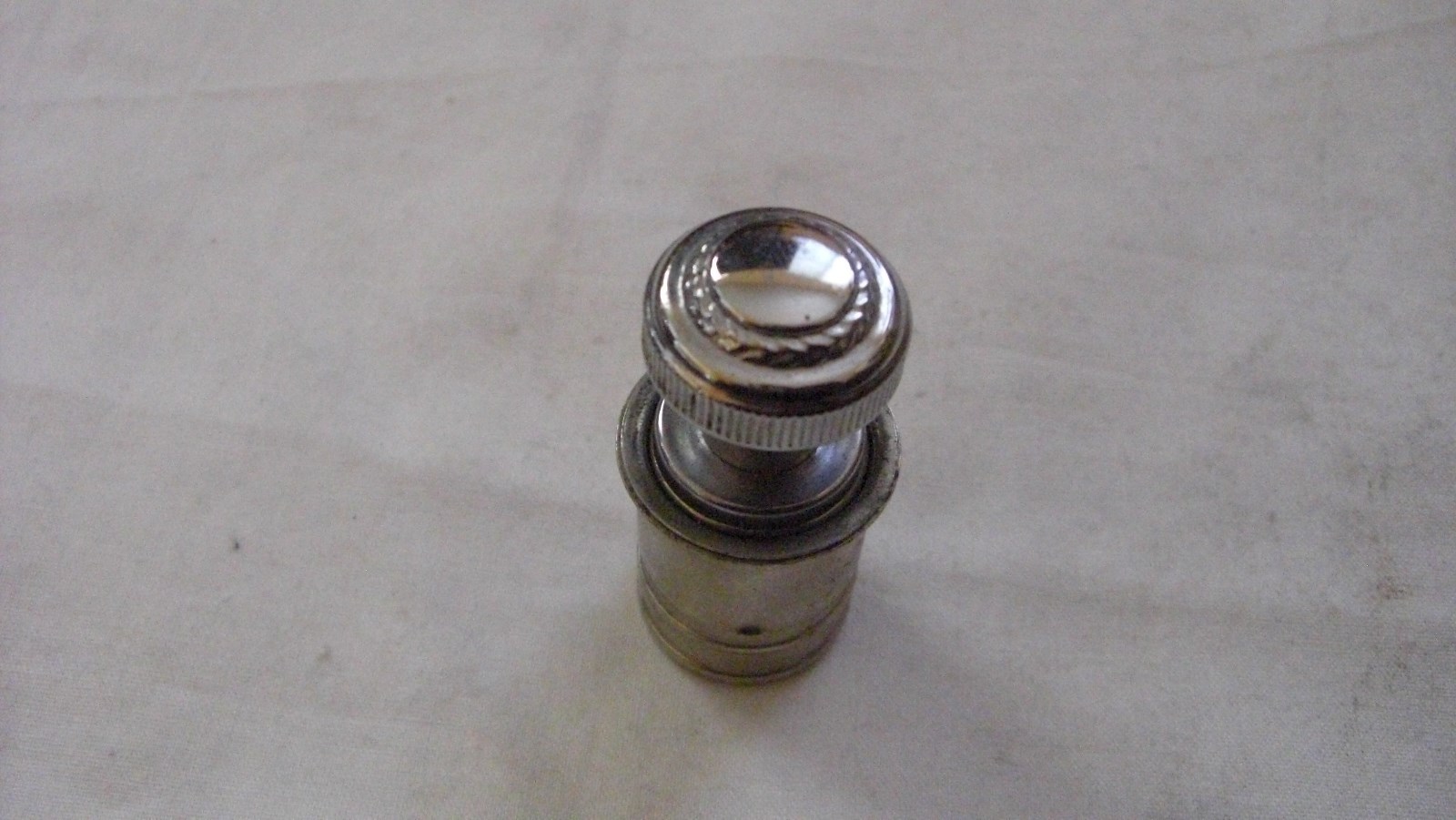 80 81 82 83 84 85 86 87-96 Cadillac Knob Cigarette Lighter Assembly (OEM)