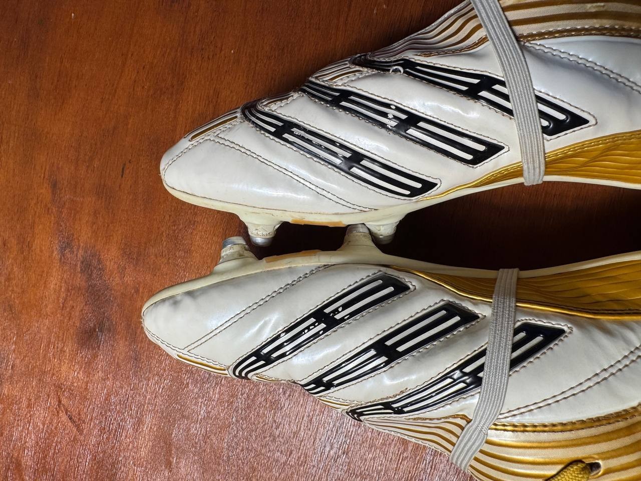 ADIDAS PREDATOR ABSOLUTE 2006 FOOTBALL BOOTS CLEATS GOLD SIZE UK 9 MEN 462520