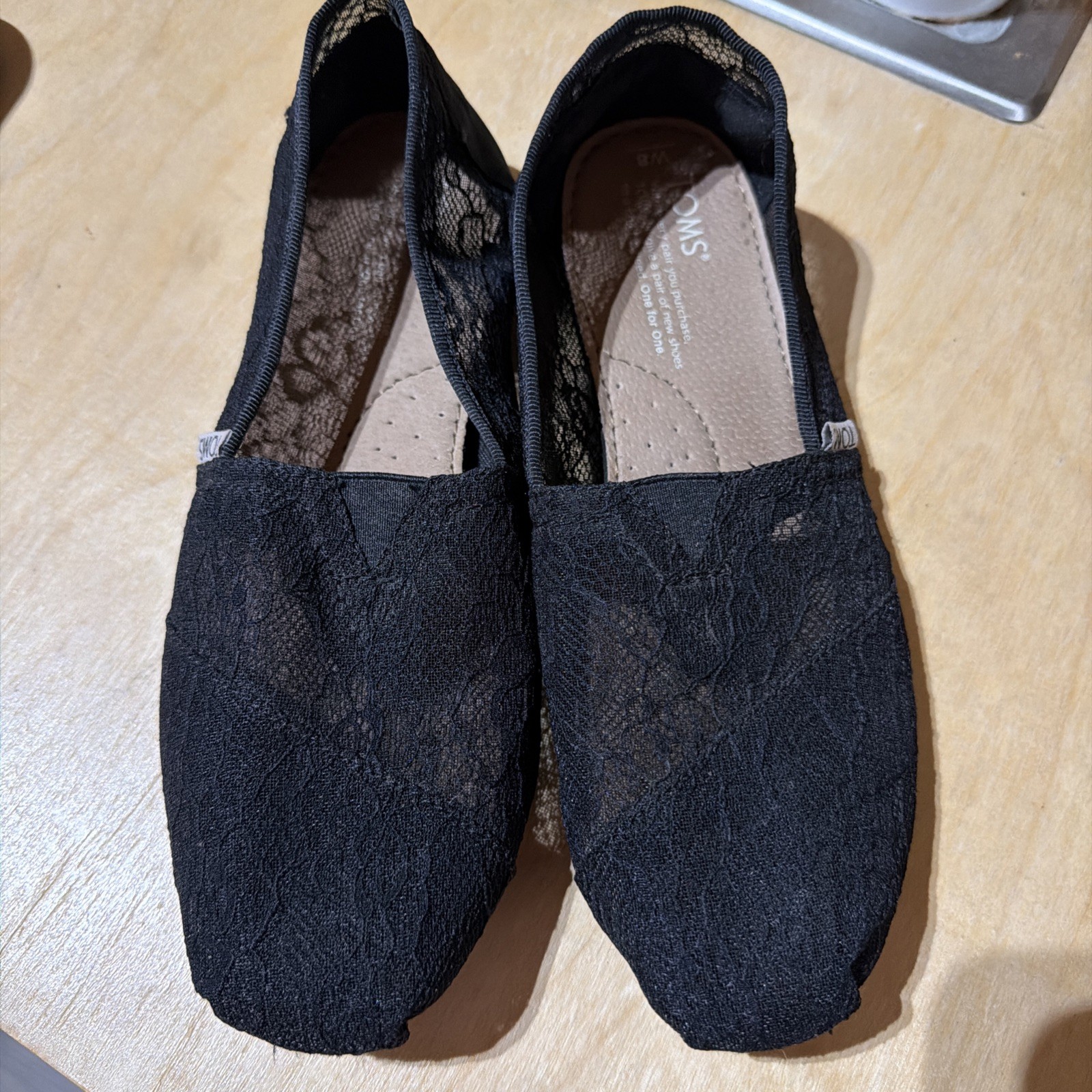 Toms Classic Sz W 8 Woman Black Fabric Moroccan Lace Ballet Flat Slip On Shoes