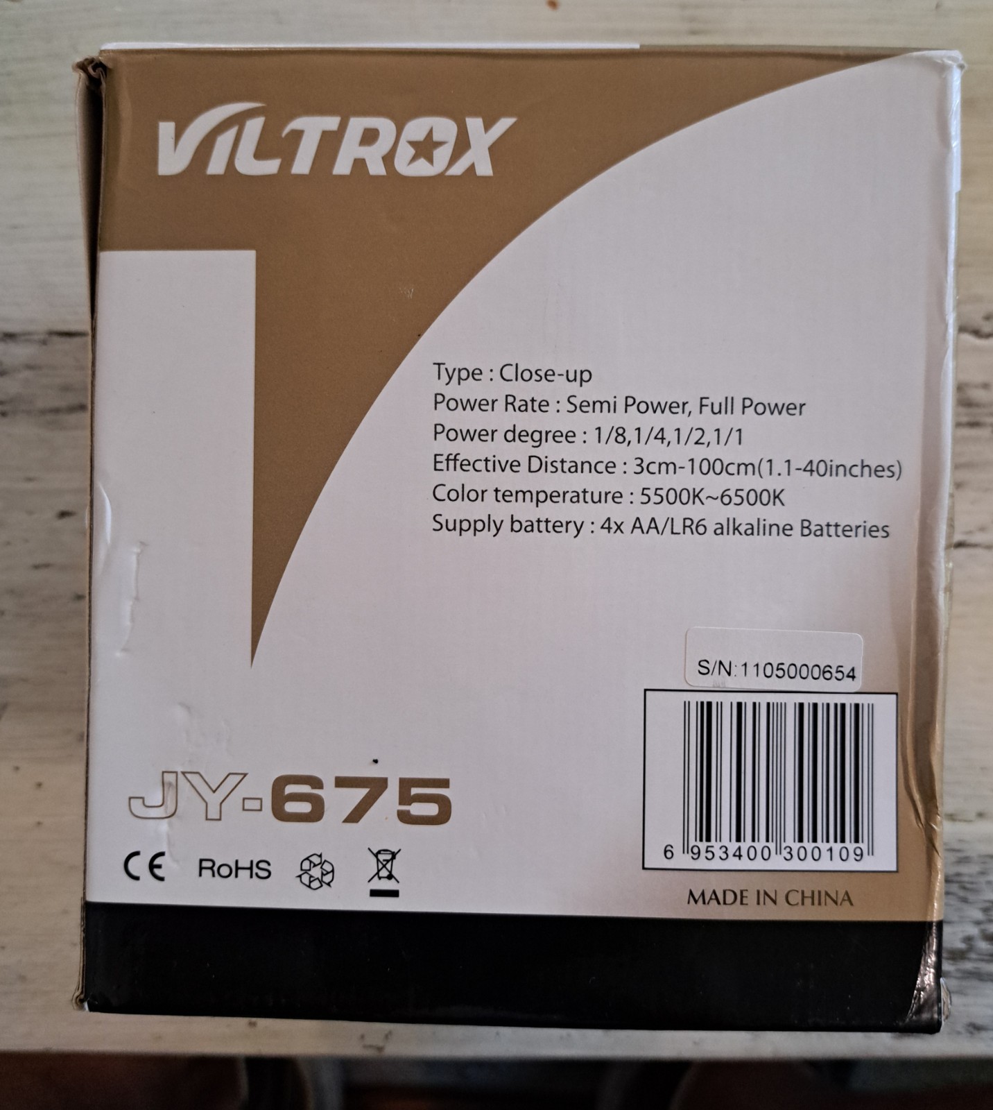 Viltrox Macro Cool-light JY675 in retail box