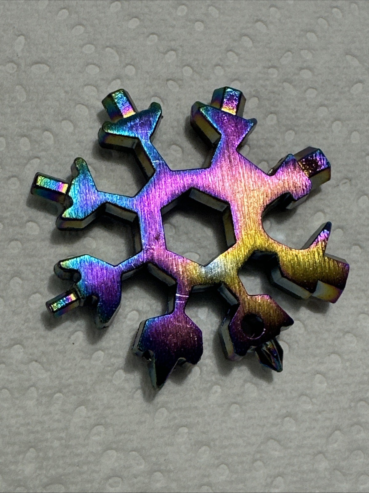 2x Snowflake Multi Tool metalic - stocking filler - fun gift