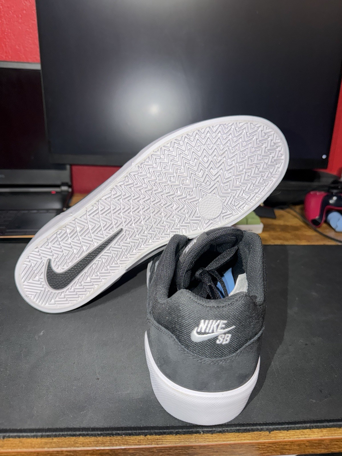 Nike SB Malor Men's Sneakers Black/White Size 9.5