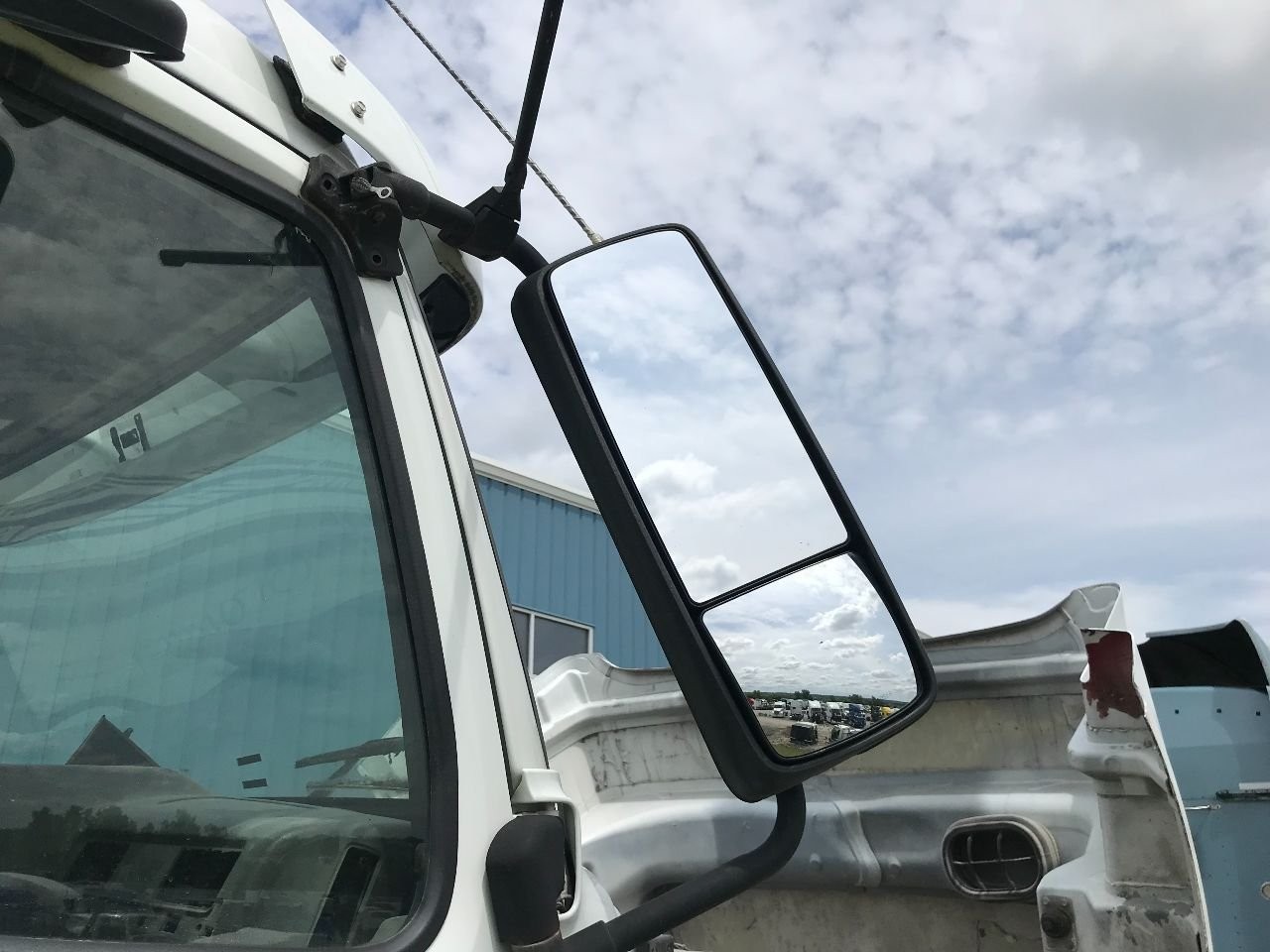 2012-2025 Volvo VNL POLY Right/Passenger Door Mirror - Used