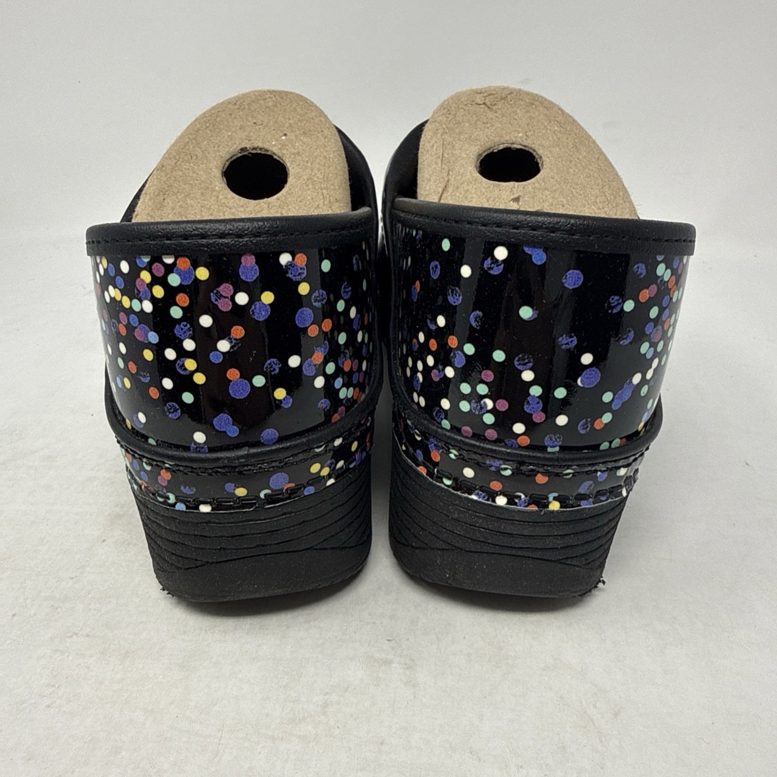 749 Dansko Women LT Pro Patent Clog Size 40