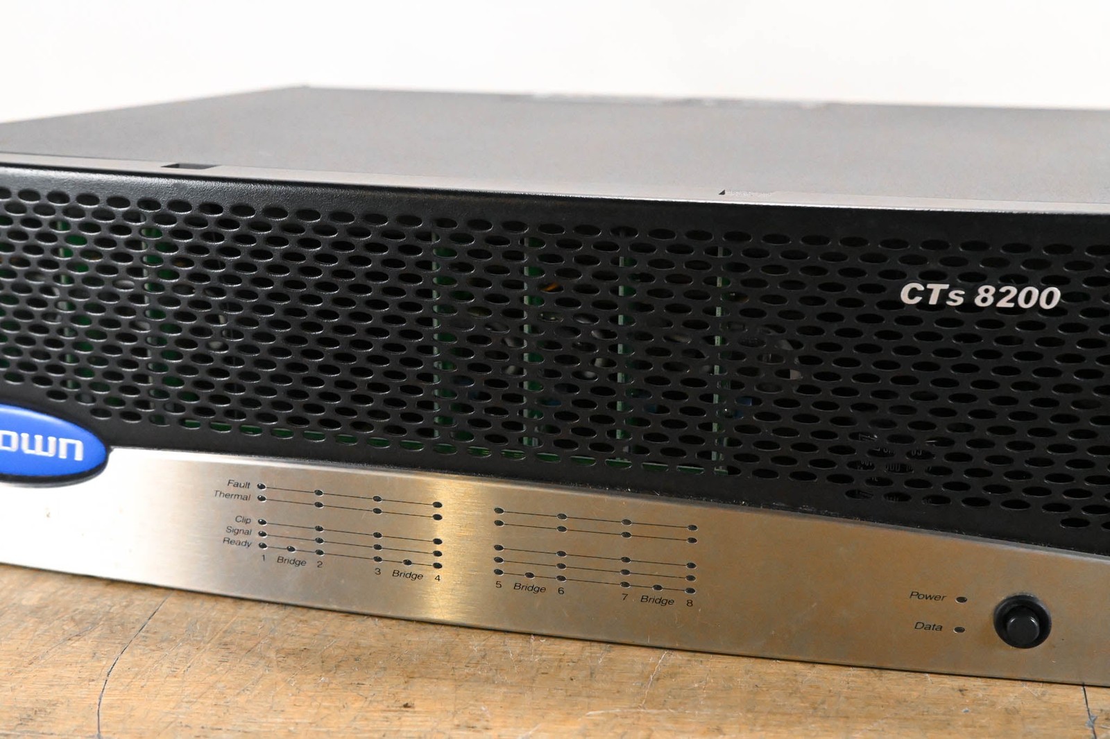 Crown CTs 8200 200W 8-Channel Power Amplifier CG01XK2
