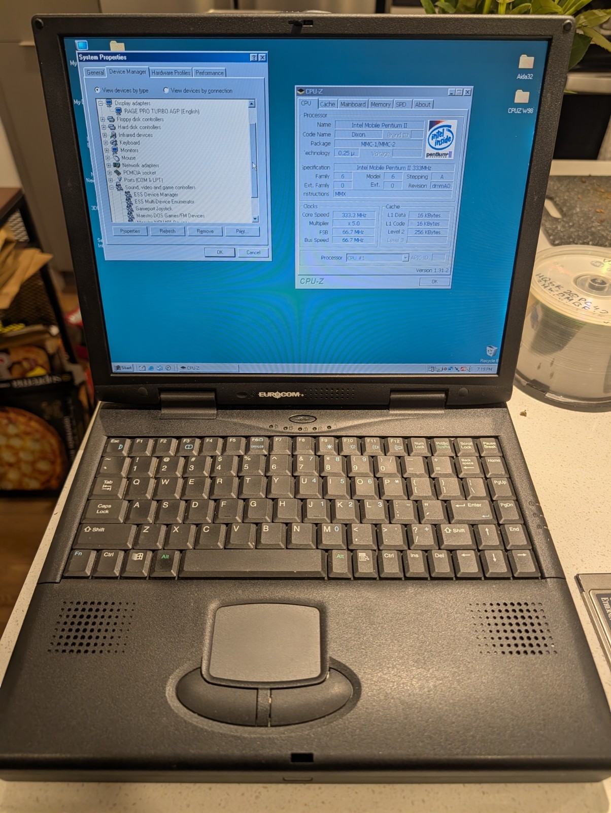 Eurocom Laptop Pentium II MMX 333Mhz, 64Mb Ram, 30Gb HDD. Windows 98 SE
