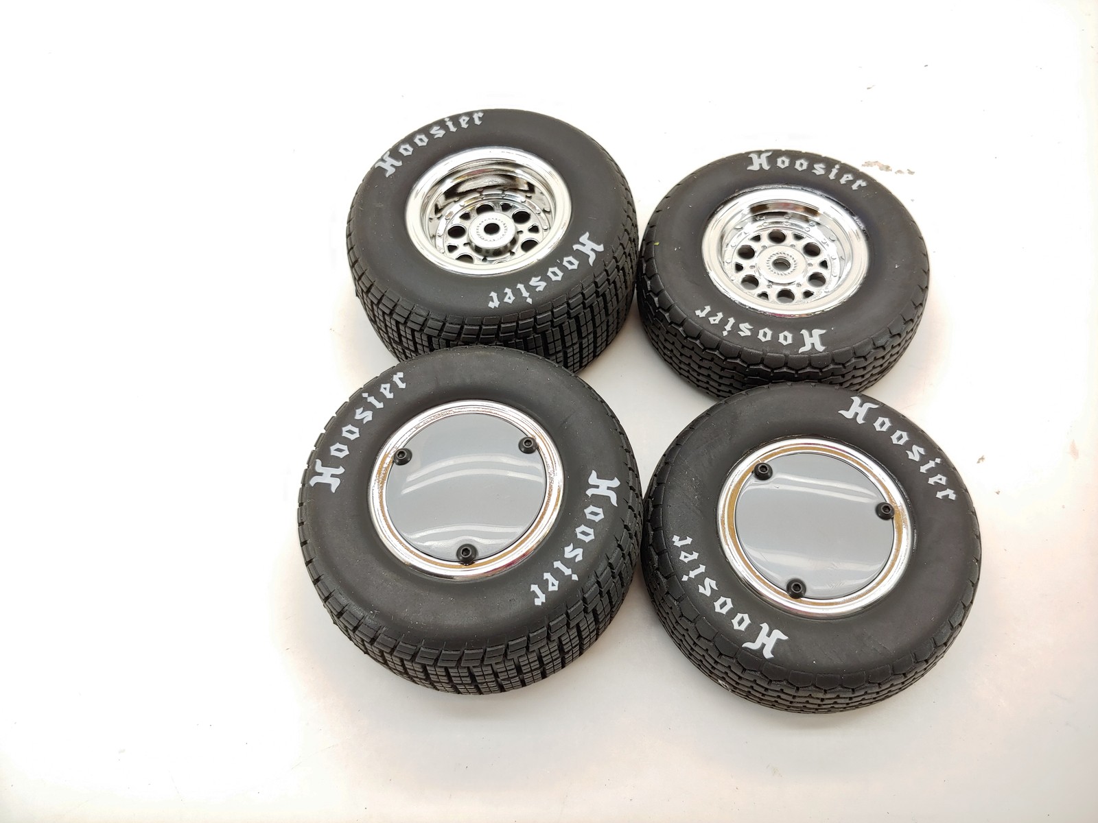 NEW: 4x Losi 22S Sprint Car HOOSIER Dirt Oval Wheels & Tires (RTR Soft) GRAY