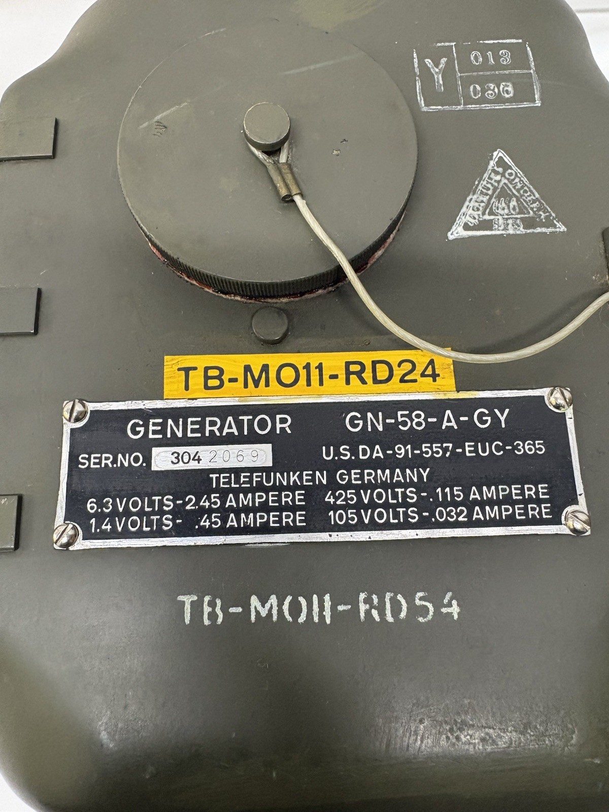 Vintage U.S. military hand generator GN-58-A-GY, made by Telefunken Germany