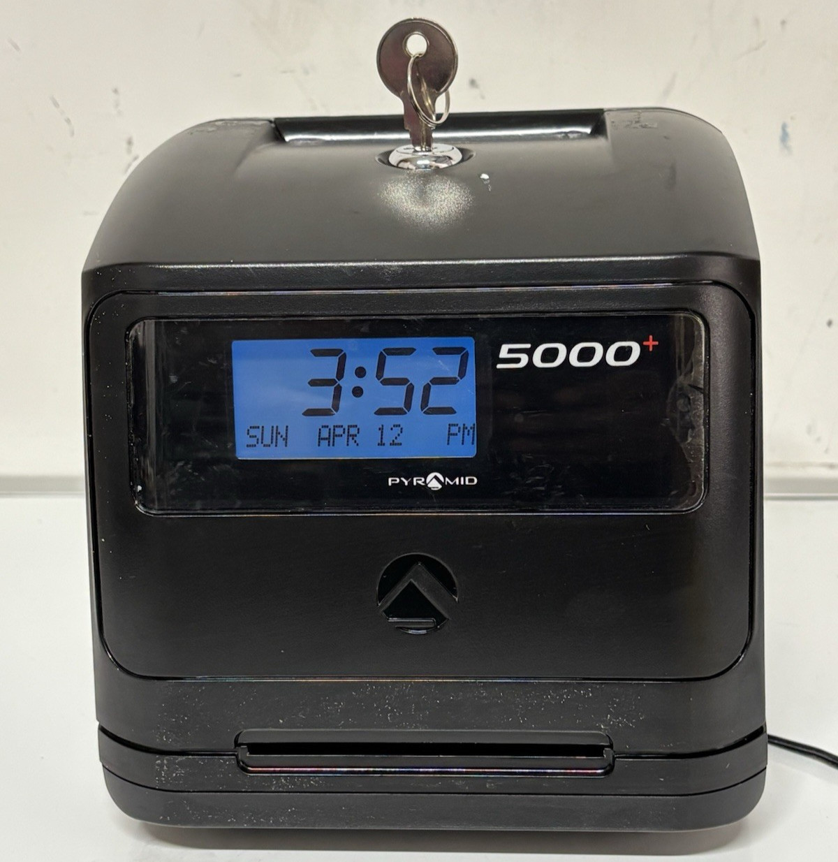 Pyramid Time Systems Model 5000 Auto Totaling Time Recording Clock With Key