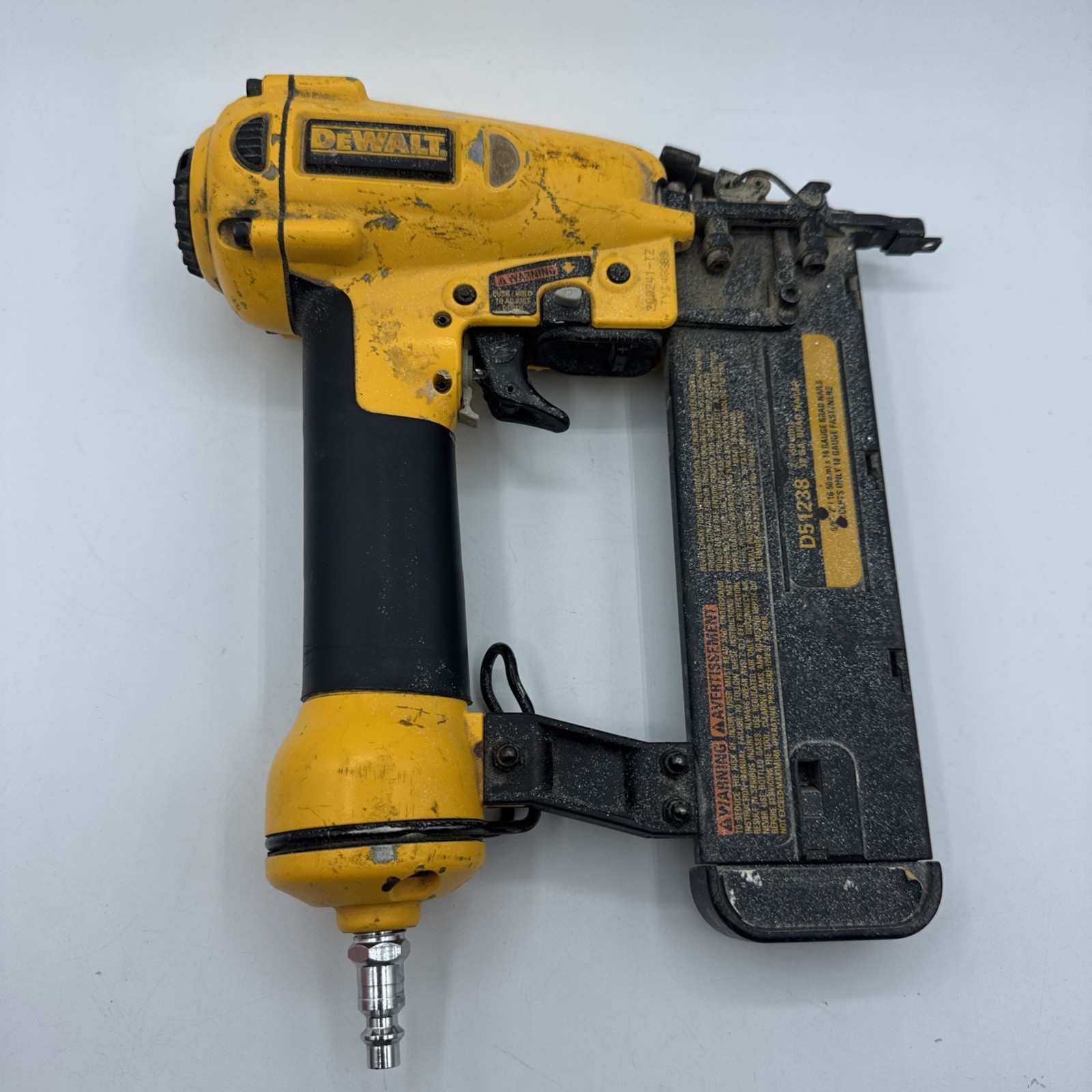 DEWALT D51238 18-Gauge 2-Inch Pneumatic Brad Nailer - Professional Grade