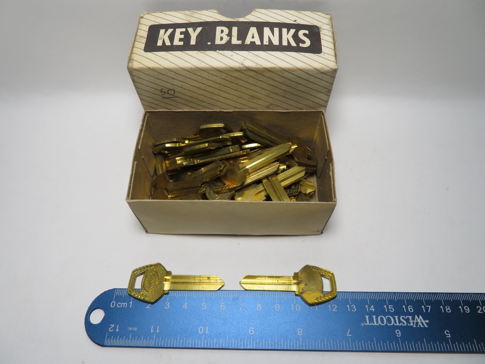 (50ct) Corbin Key Blanks: Unknown Keyway - Worn Package - NOS