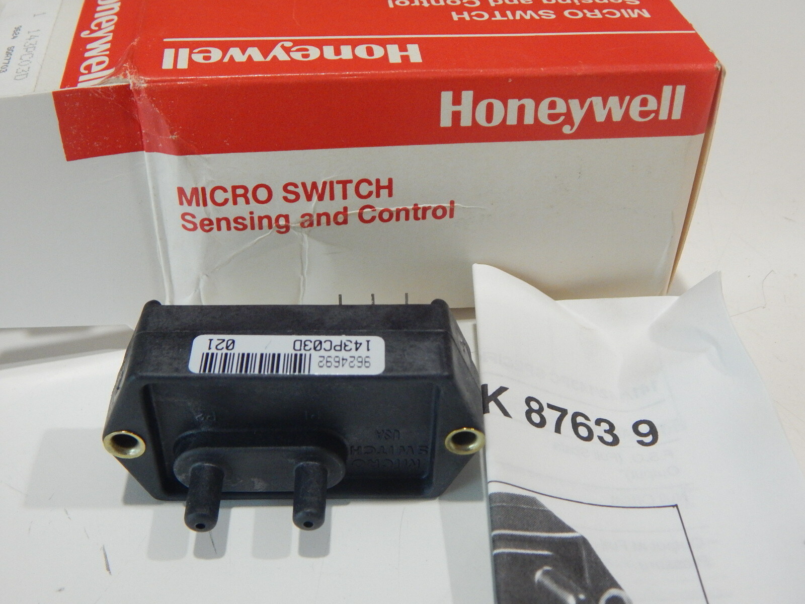 HONEYWELL MICROSWITCH 143PC03D PRESSURE SENSOR SWITCH -2.5psi to 2.5psi
