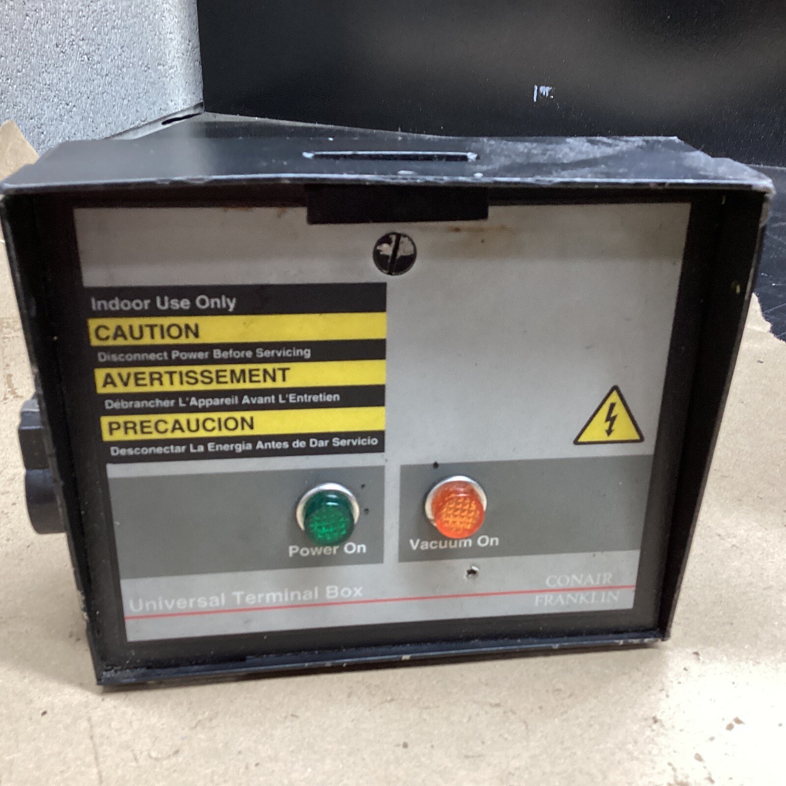 CONAIR UNIVERSAL TERMINAL BOX #258K77