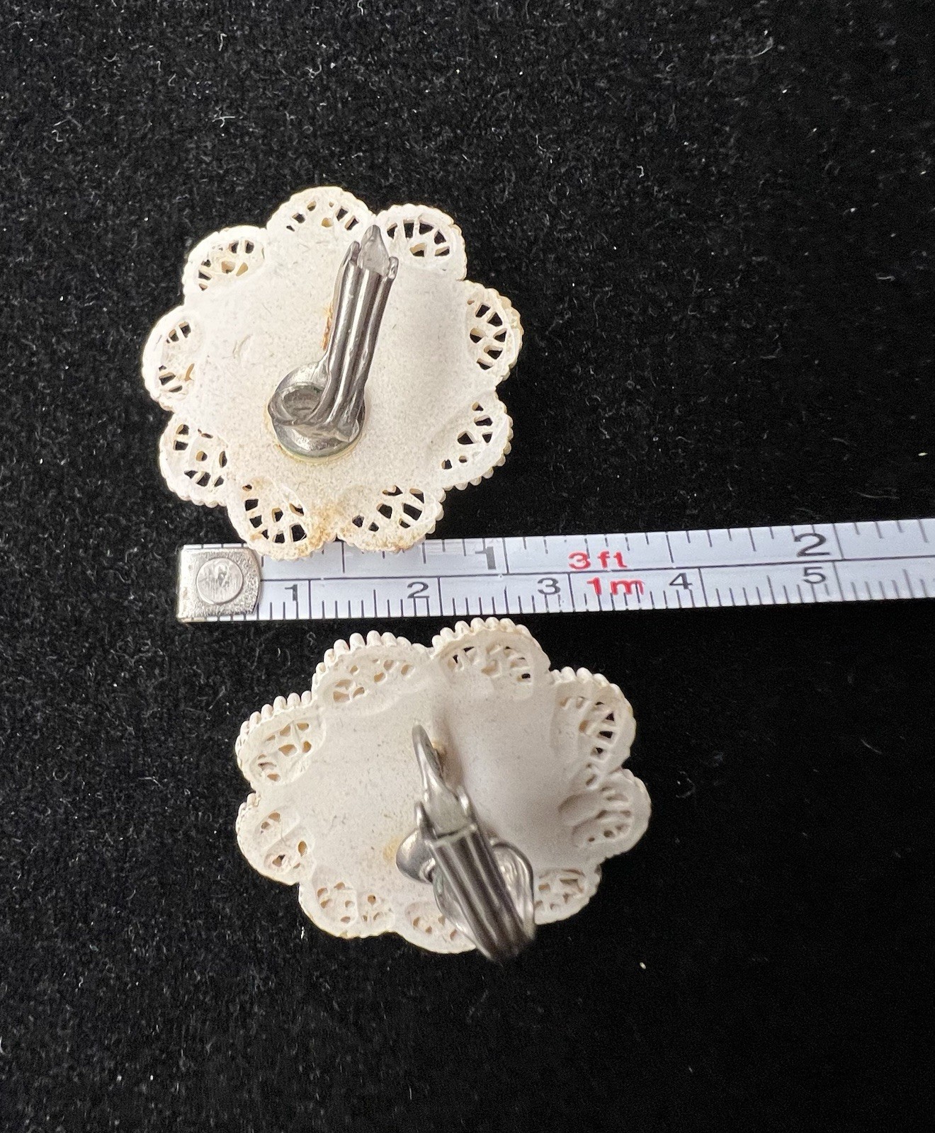 Lace Style With Rose Pattern Clip On Earrings