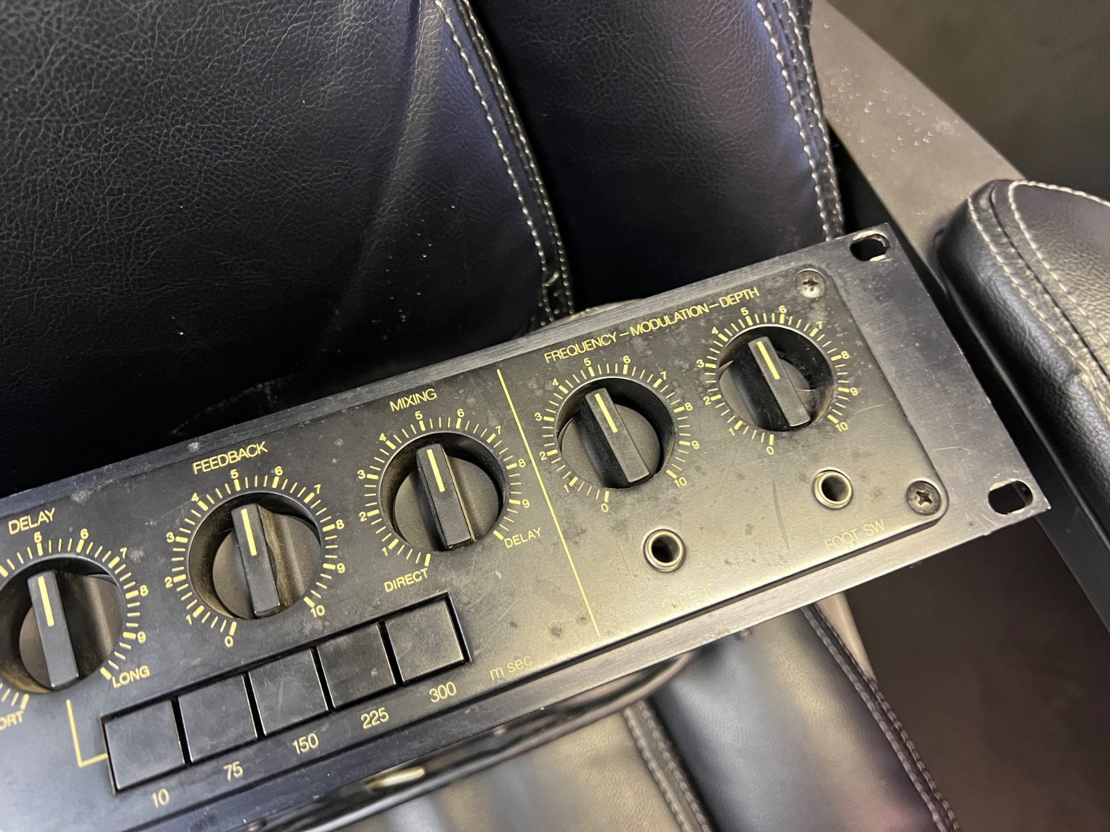 Yamaha E1010 Rackmount Analog Delay
