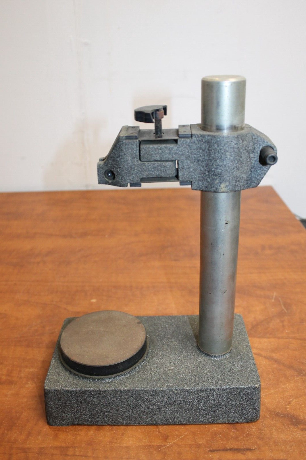 Finn Tool 30-212-5 Cast Iron Comparer Gage Stand of Digital Travel Indicators