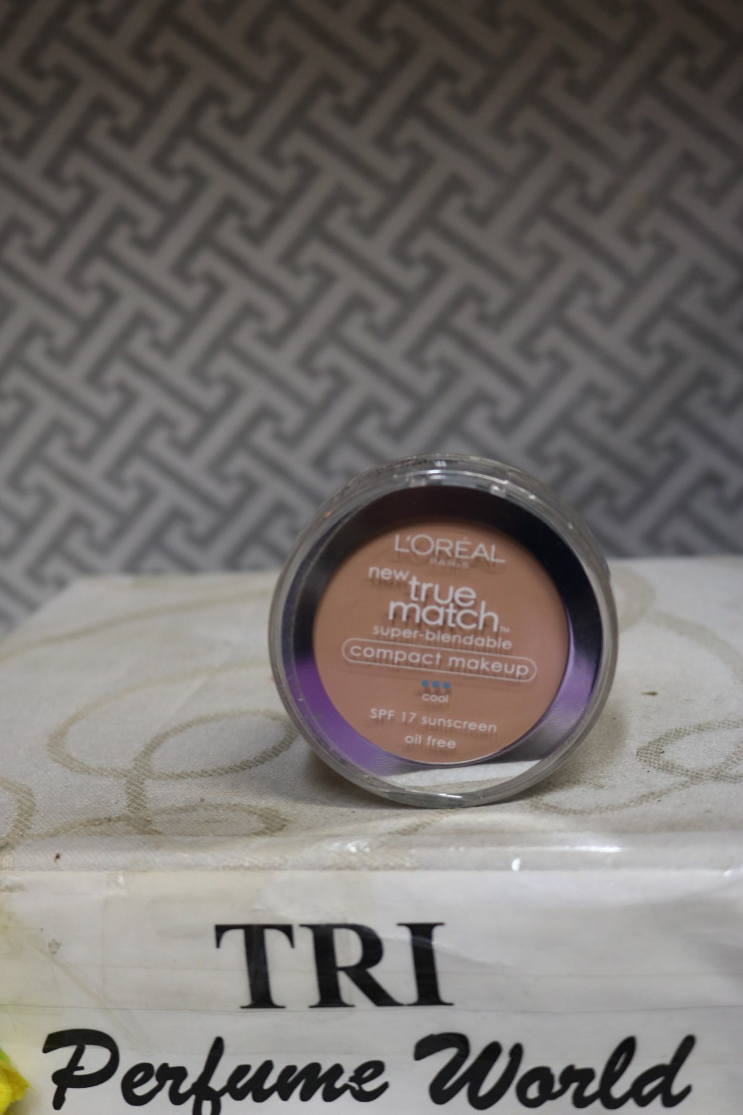 L'OREAL True Match Super- blendable COMPACT MAKEUP Cool C2 NATURAL IVORY Sealed